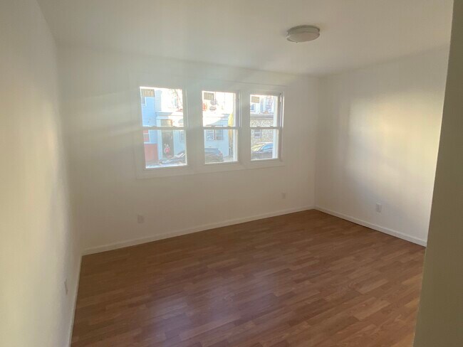 Building Photo - 83 4th St