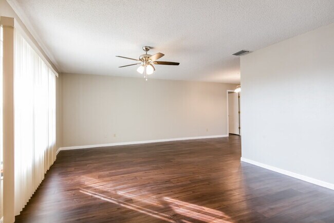 Foto del edificio - 1413 SE 30th St
