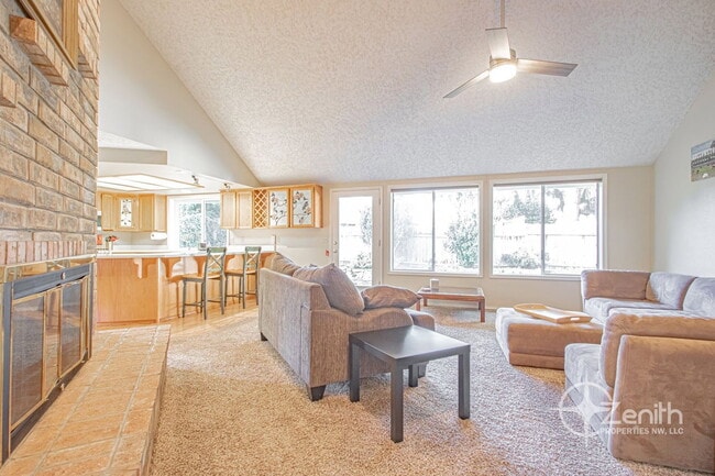 Photo - 12018 SE 17th St House