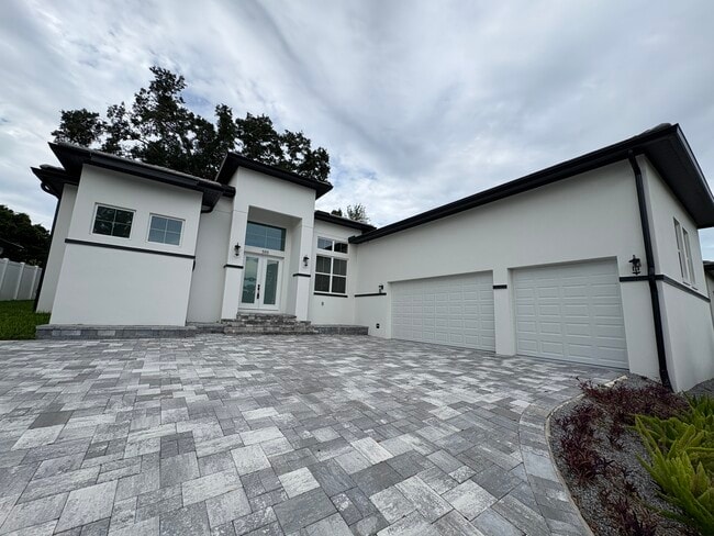 Photo - 555 Sanctuary Golf Pl House