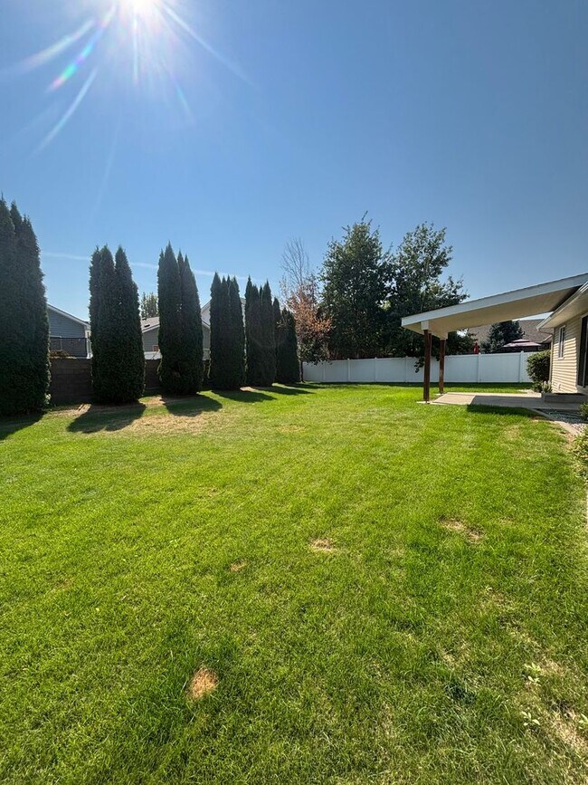 Foto del edificio - SINGLE FAMILY HOME IN THE LANDINGS (RPM#219)