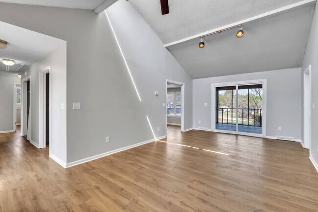 Foto del edificio - 204 Hattie Rd