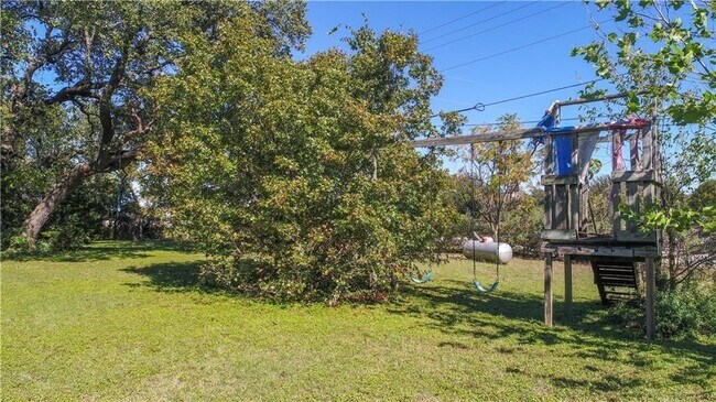 Building Photo - 3001 Woodall Dr