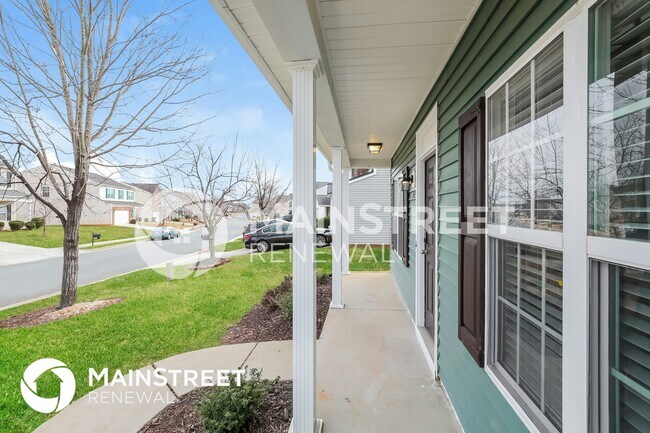 Building Photo - 4825 Green Spring Dr