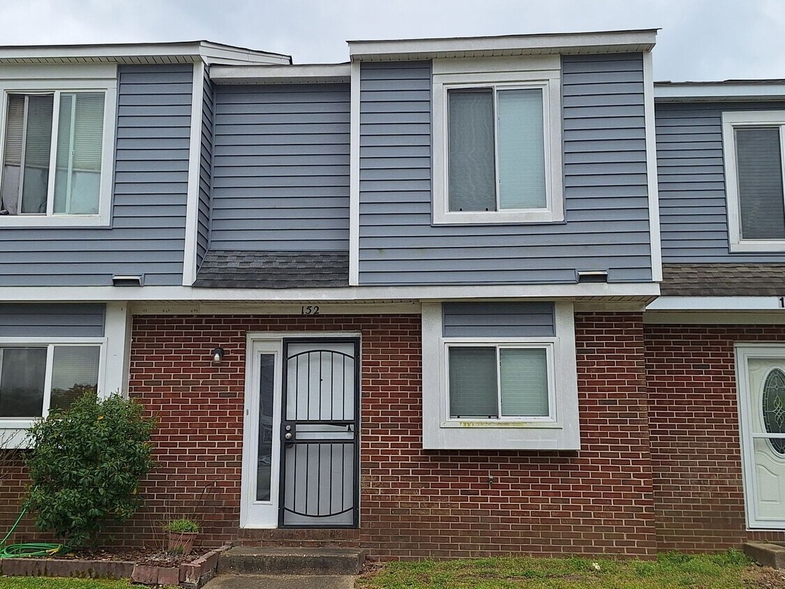 152 Eberly Terrace Hampton, VA 23669 - 152 Eberly Terrace  Hampton, VA 23669