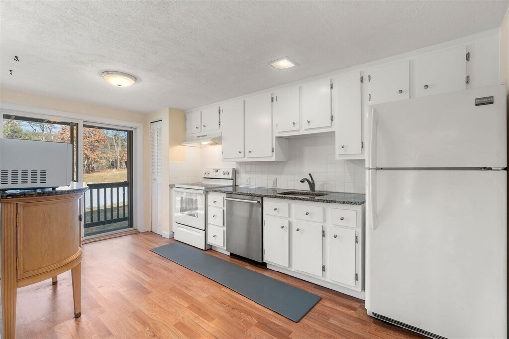 5 Wampus Ave Unit 5, Acton, MA 01720 Condo for Rent in Acton, MA