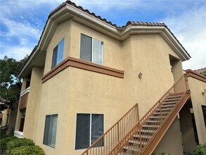 Building Photo - 1050 E Cactus Ave