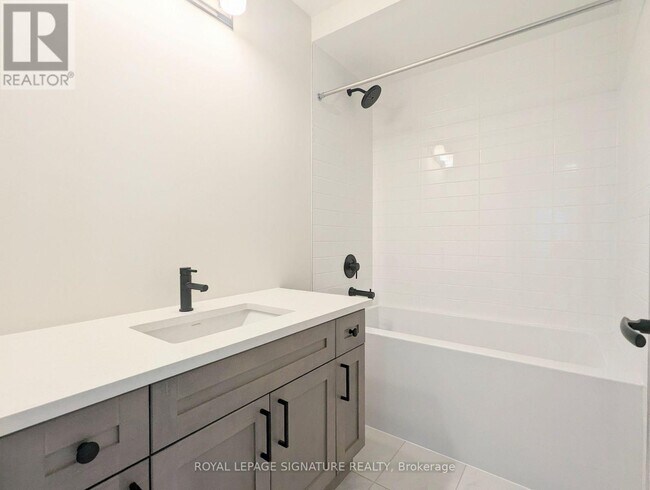 Photo du bâtiment - 1225 Manitou Wy