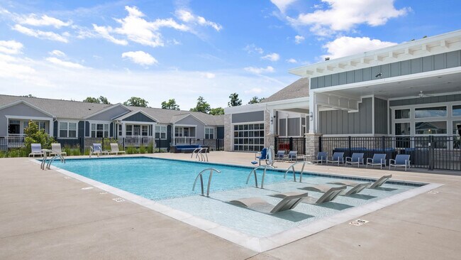Piscina - Springs at Five and Main