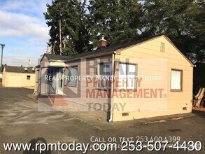 Building Photo - 8420 S Tacoma Way