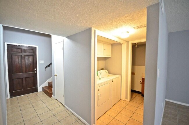 Foto del edificio - 7022 S Dairy Ashford Rd