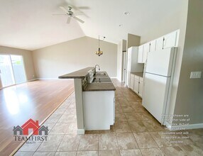 Building Photo - 1254 Crown Ct