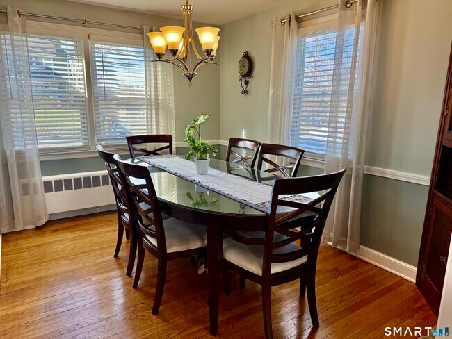 Foto del edificio - 177 Montowese Ave