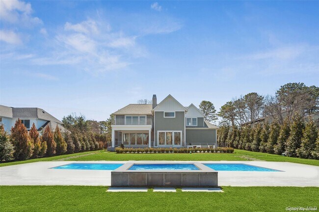 Foto del edificio - 59 Shinnecock Hills Rd