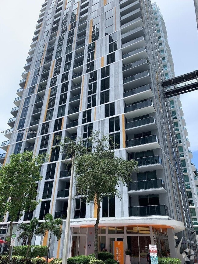 Building Photo - 31 SE 6th St