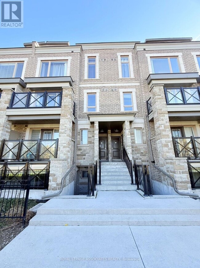 Building Photo - 20 Westmeath Ln