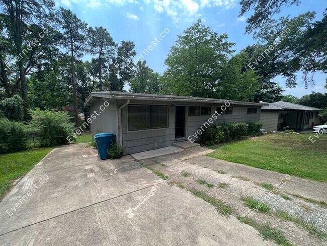 Building Photo - 63 S Meadowcliff Dr