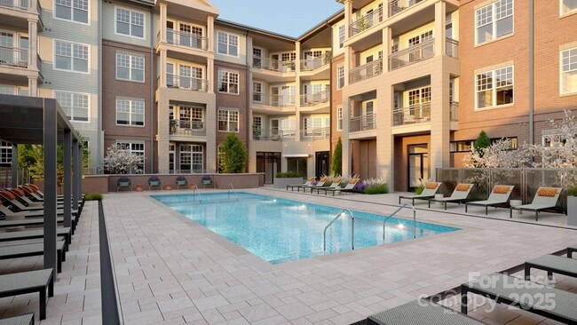Building Photo - 10500 Midway Pk Dr