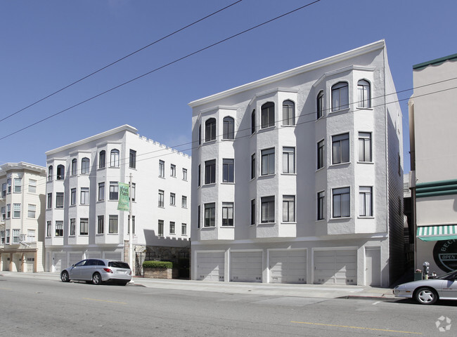 Keenan Court - Keenan Court Apartments