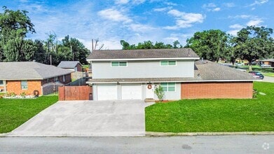 Building Photo - 5747 Turtle Creek Rd