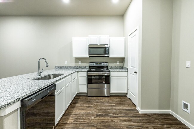 Foto del edificio - Beautiful 3 bed 2 bath!