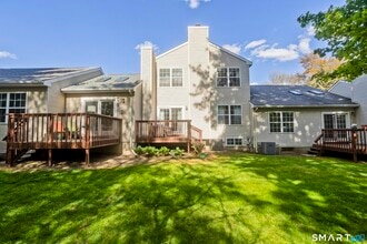 Building Photo - 8 Dibble Hollow Ln