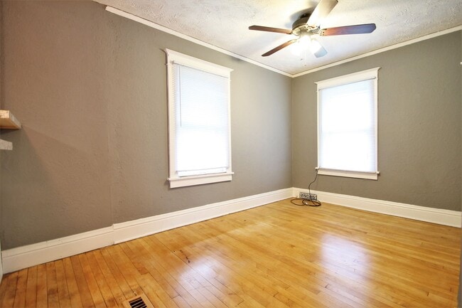 Foto del edificio - 2322 S 33rd St