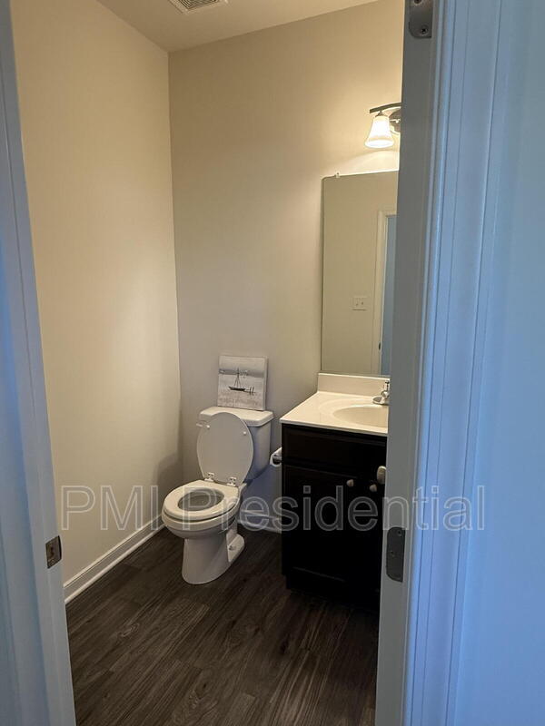 Foto del edificio - 5612 Moss Side Ave