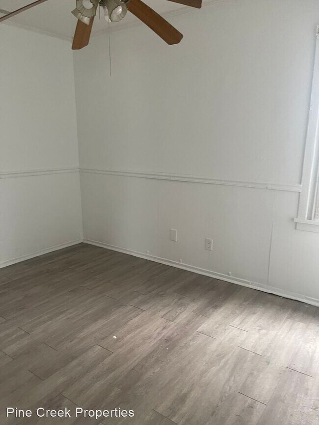 Building Photo - 3 br, 1 bath House - 13219 Carrington Ave.