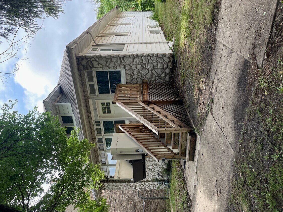 Foto principal - 603 W 123rd St
