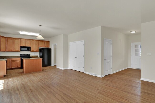 Building Photo - 3 bedroom rancher with an open floor plan