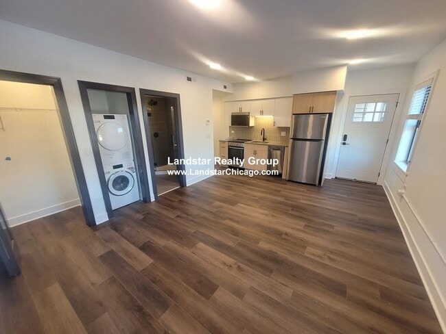 Foto del edificio - 1241 Chicago Ave