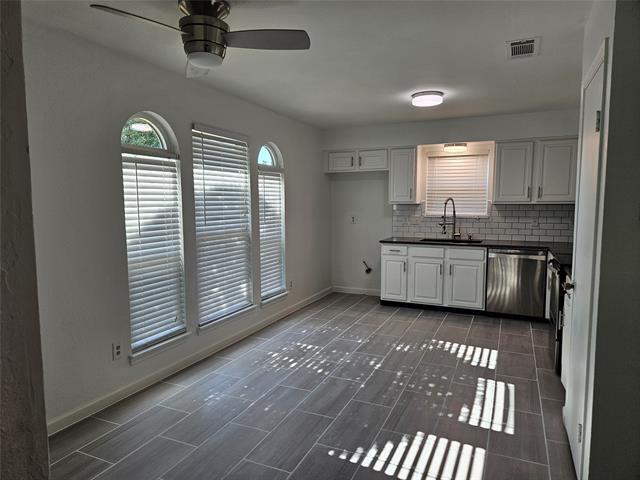 Building Photo - 809 Harvest Glen Dr