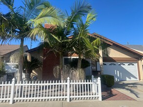 Building Photo - 425 Juniper Ave