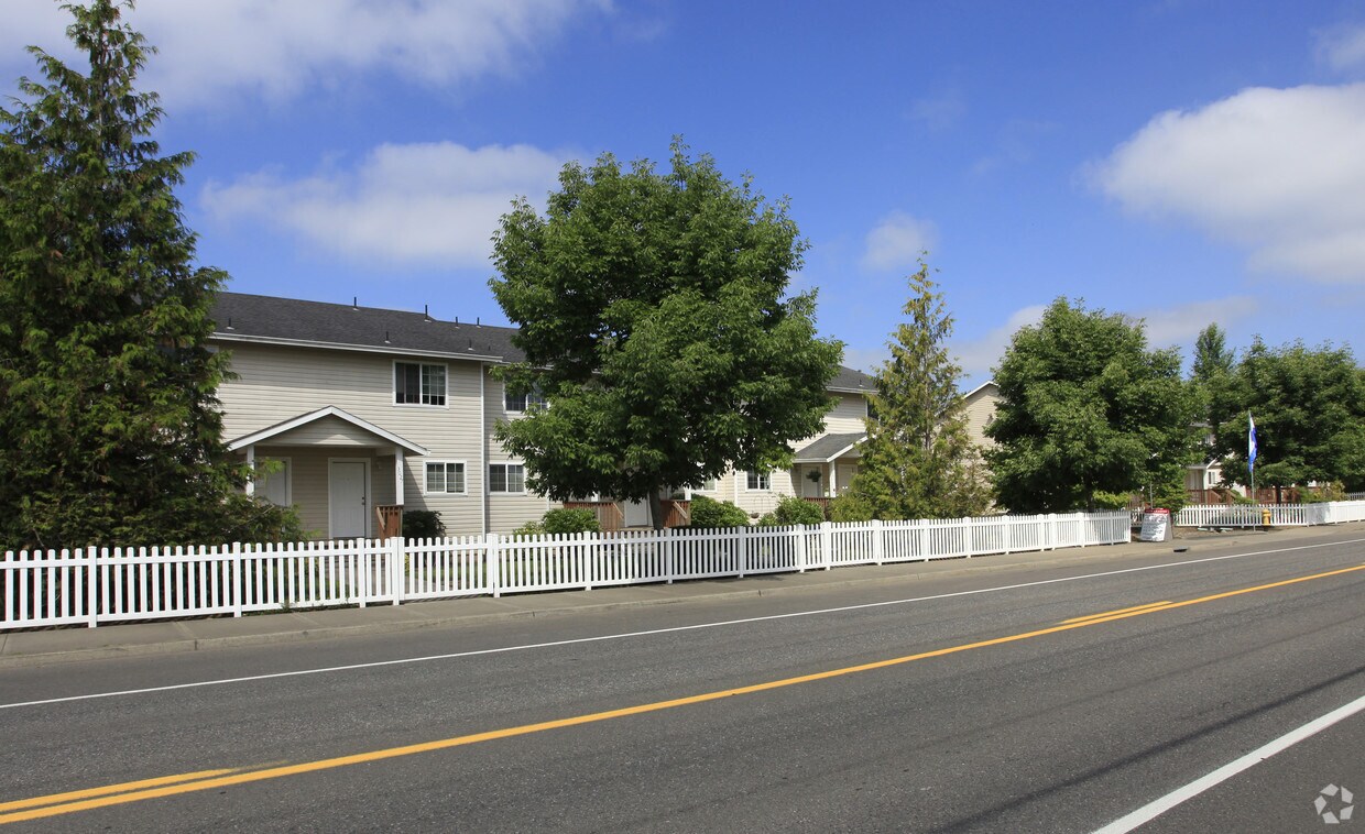 Foto principal - 3001-3029 S Troutdale Rd