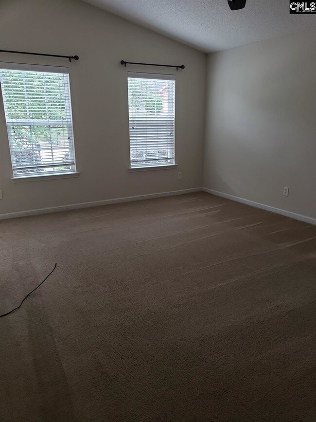 Building Photo - 229 Star Hill Ln
