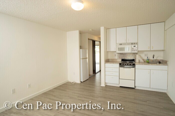 Primary Photo - 2860 Waialae Ave