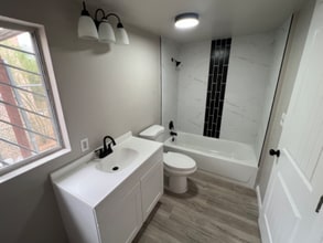 Building Photo - 321 E Grant Rd