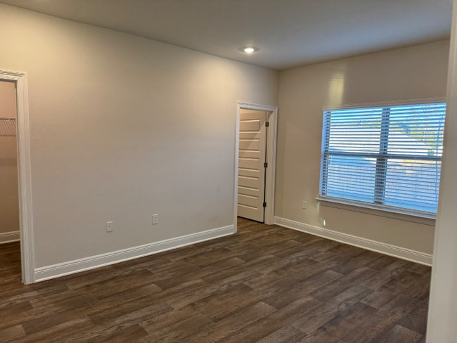 Building Photo - 13762 Logan Pl