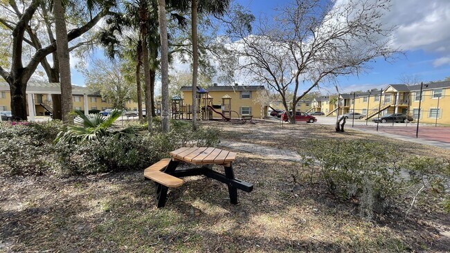 Building Photo - 7612 Forest City Rd