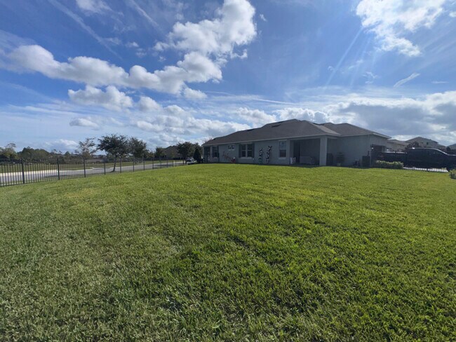 Building Photo - 8503 Tavernier Aly