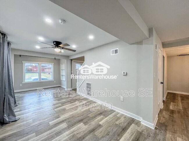 Building Photo - 610 Walker Ave