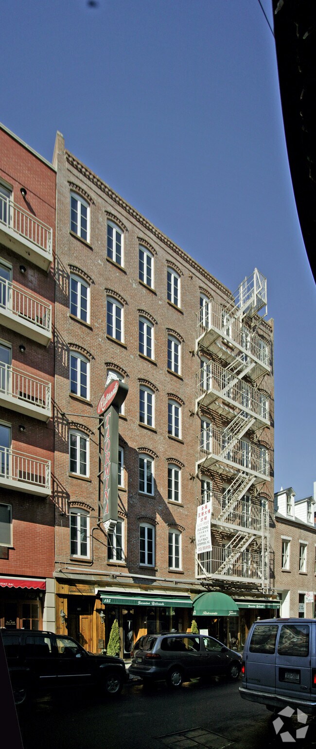 Building Photo - 145-147 Mulberry St