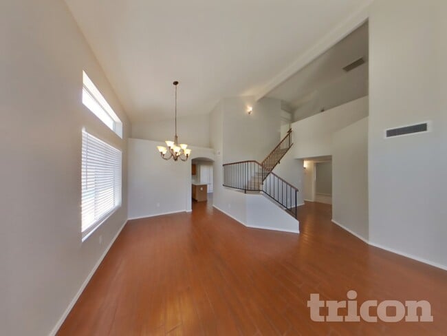 Foto del edificio - 8566 W Denton Ln