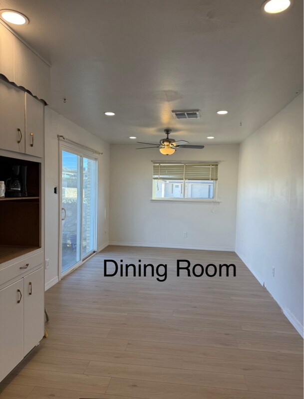 Building Photo - 277 Vista Rio Cir