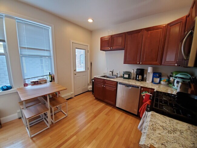 Foto del edificio - 274 Brookline St