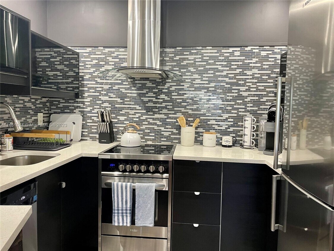 Foto principal - 1560 McKinley St