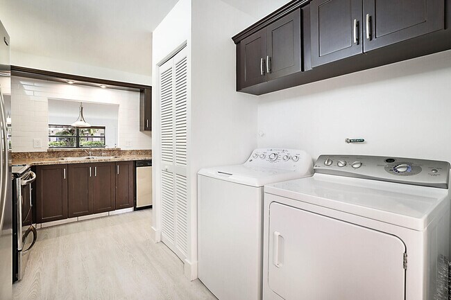 Foto del edificio - 3114 SW 20th Terrace