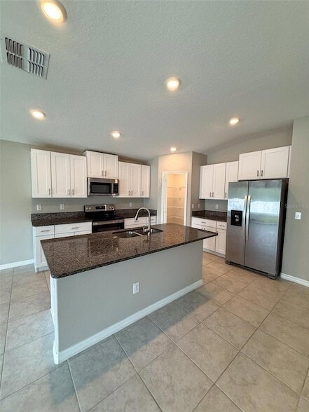 Building Photo - 12903 Wildflower Meadow Dr