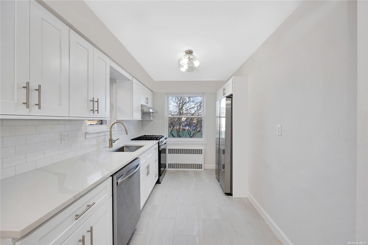 Foto principal - 160-37 Willets Point Blvd